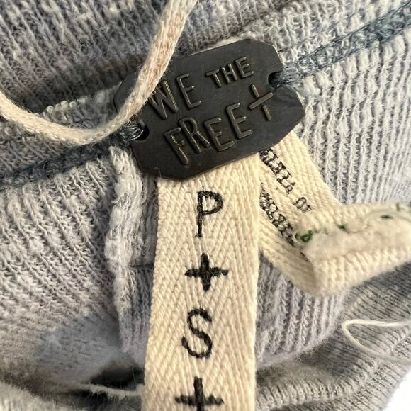 Free People We the Free Top Tara Split Back Turtleneck Oversized size Small Boho - Picture 10 of 10